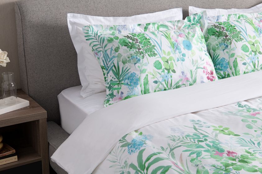 Tropical Comforter Set with Pillow cases