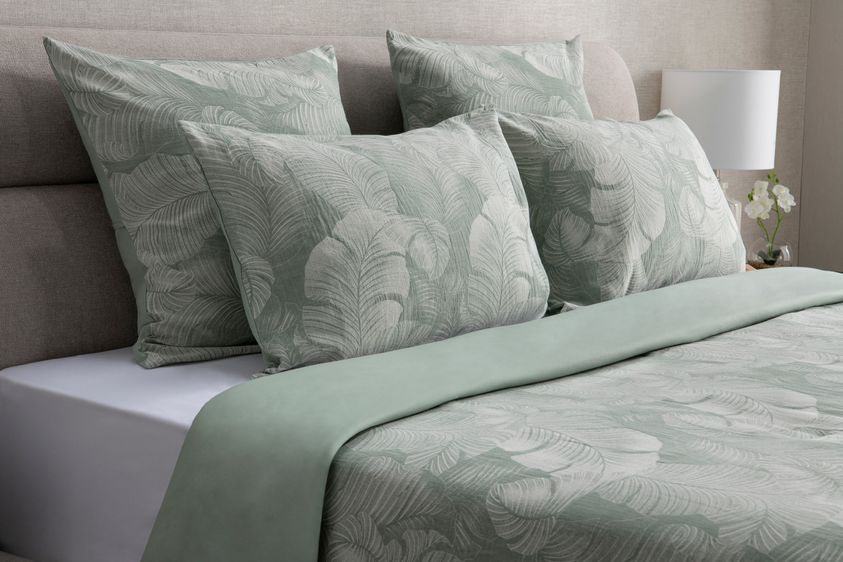 Tropical Comforter Set with Pillow cases
