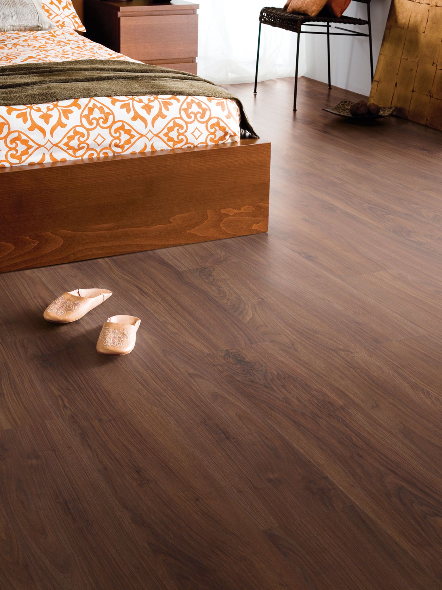 Пол в спальню какой лучше. Дуб капучино. Пол в спальню какой лучше. Ламинат дуб капучино. Barlinek biscotti grande.