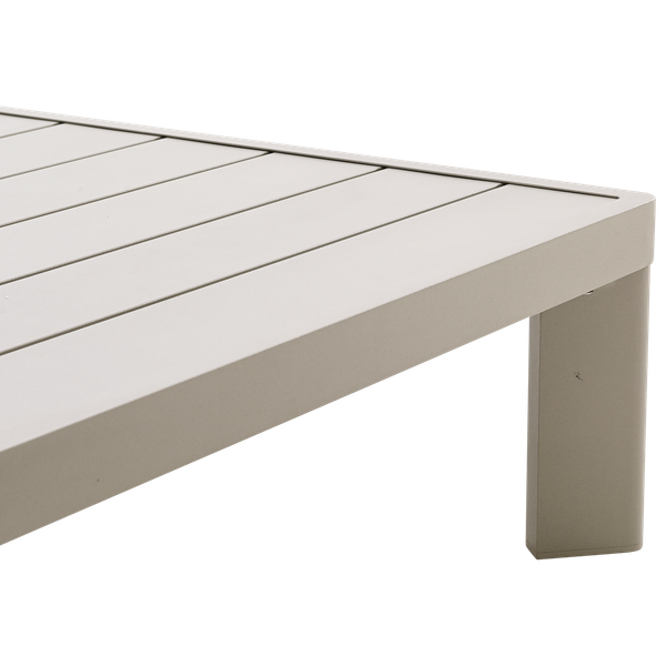 Material Como Middle Table